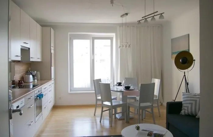 Spacious 2rooms In The Center