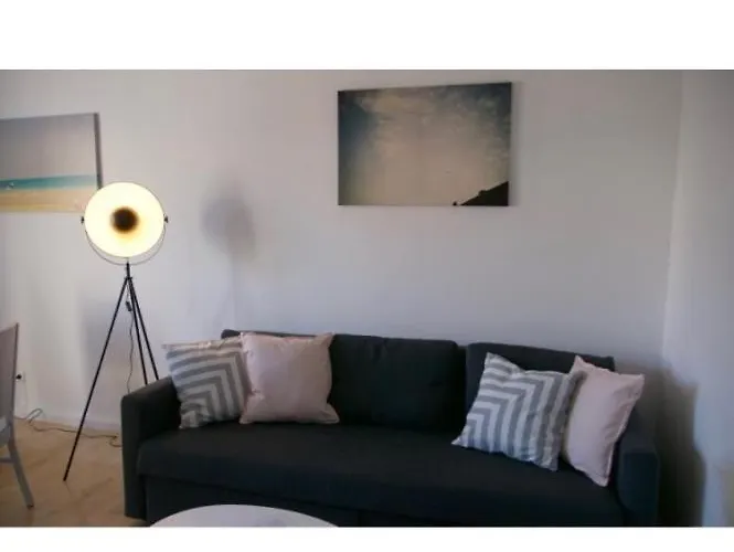 Spacious 2rooms In The Center