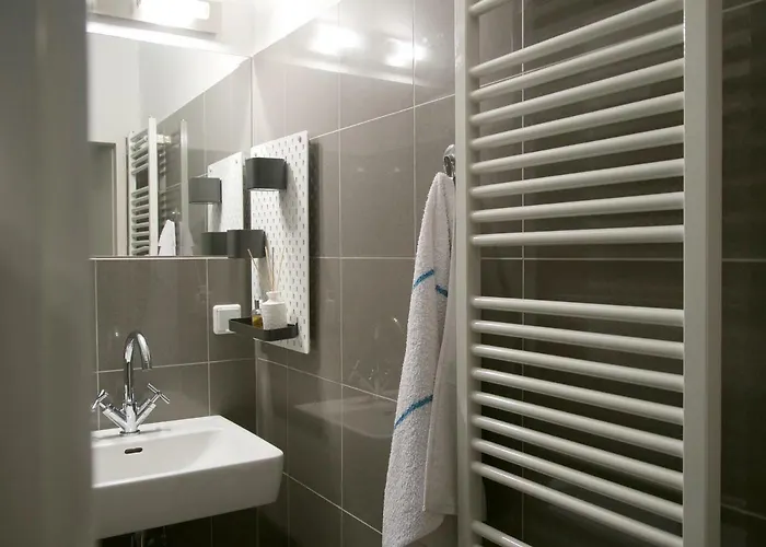 Spacious 2rooms In The Center