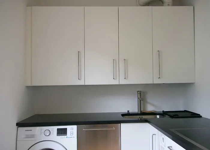 Spacious 2rooms In The Center
